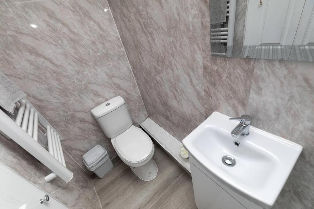 Luxury Living - Lovely 1 Bedroom Apartment 스톡튼온티스 외부 사진